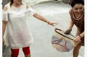 毛子遇毛妹動圖　輻射遊戲正經嗎？